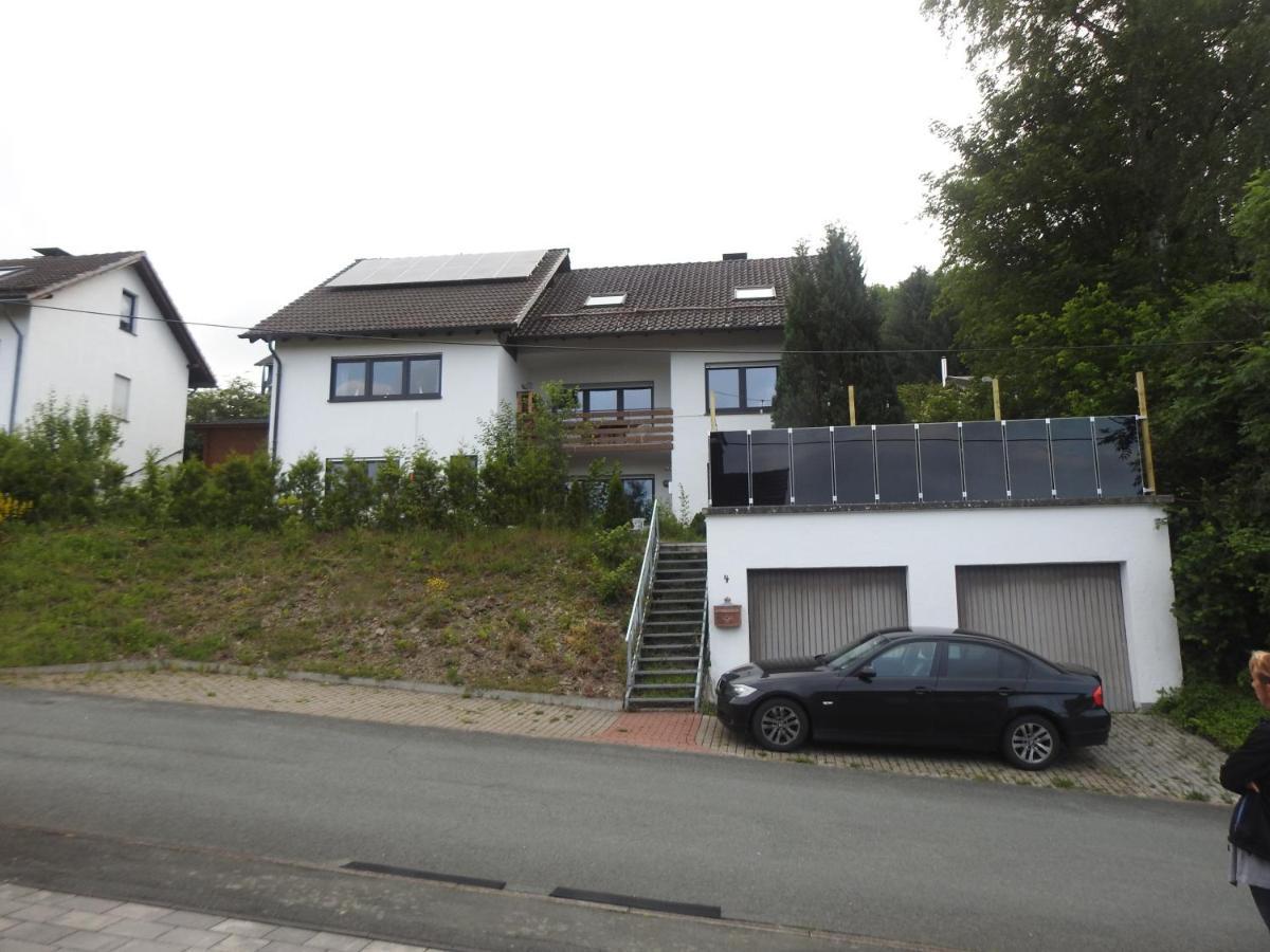 Rusti Deifeld Apartamento Medebach Exterior foto